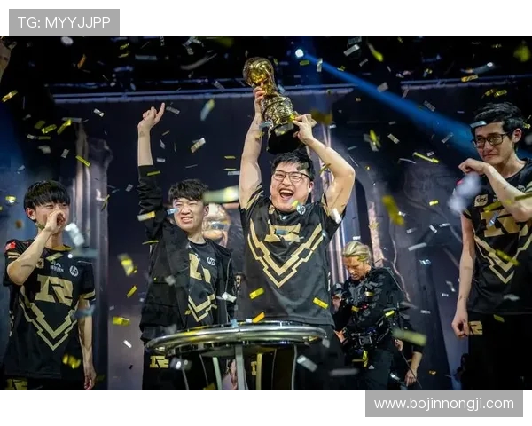 RNG在挑战者杯中的团队协作表现分析与点评